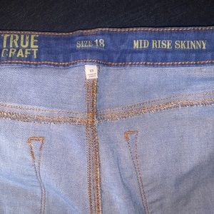 True Craft Mid Rise Skinny jeans size 13
